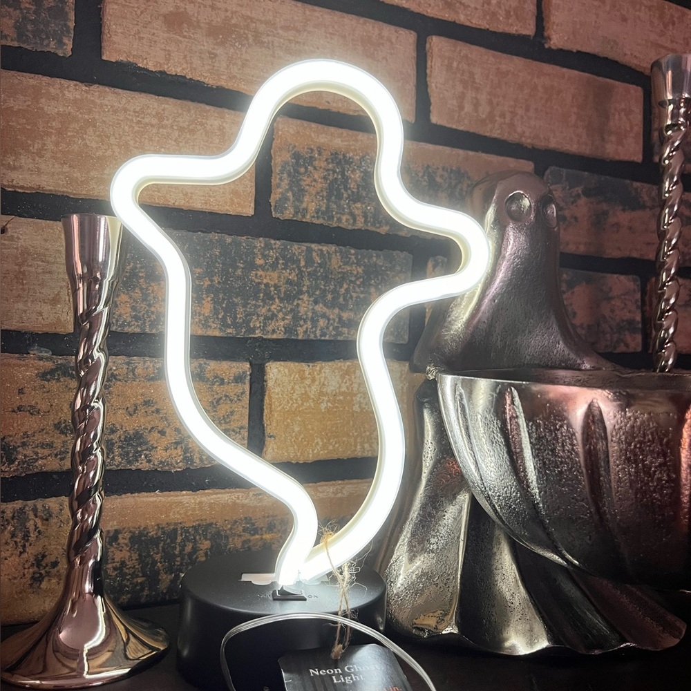 Neon Ghost Light Halloween Decor